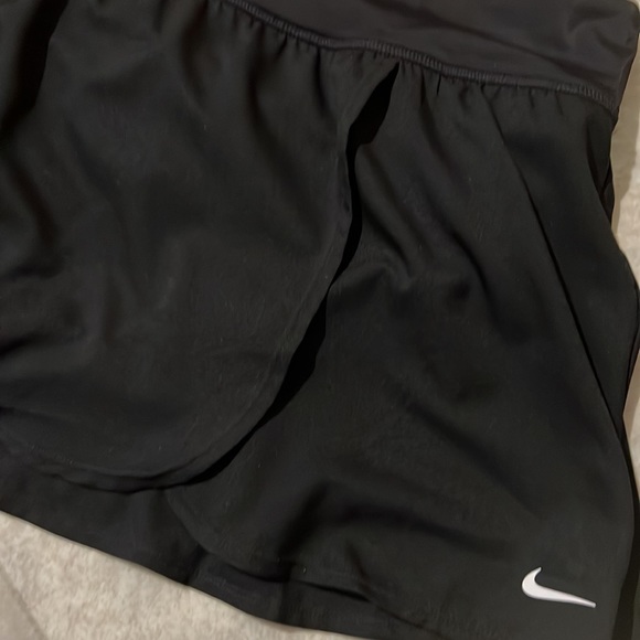 Nike Swim Skirt Bottom 🖤🤍 - Picture 8 of 8